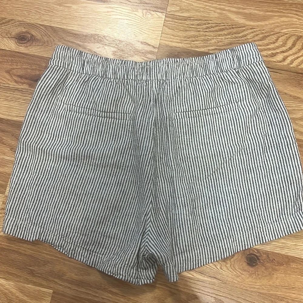 J. Crew High rise linen-blend striped shorts - Picture 2 of 2